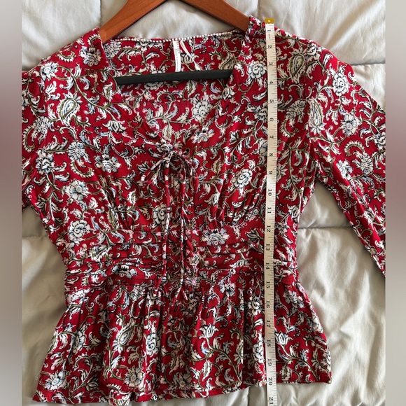 Anthropologie EUC Feather Bone Floral Lace-Up Peplum Blouse Red Size 4 - Picture 10 of 16